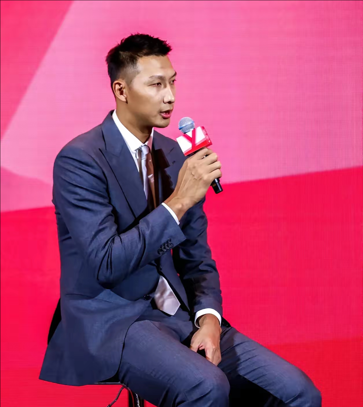 快船翻盘浙江队,易建联状态火热 快船翻盘浙江队,易建联状态火热