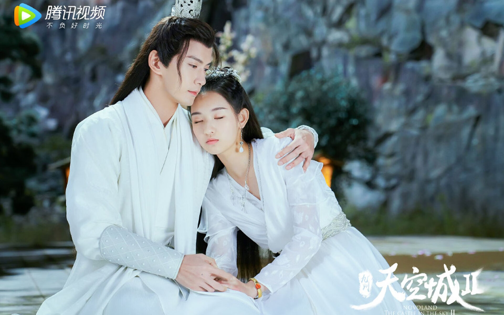 铁壁之下，暗夜独行者黎明破晓，贝恩的救赎与新疆的压制美学