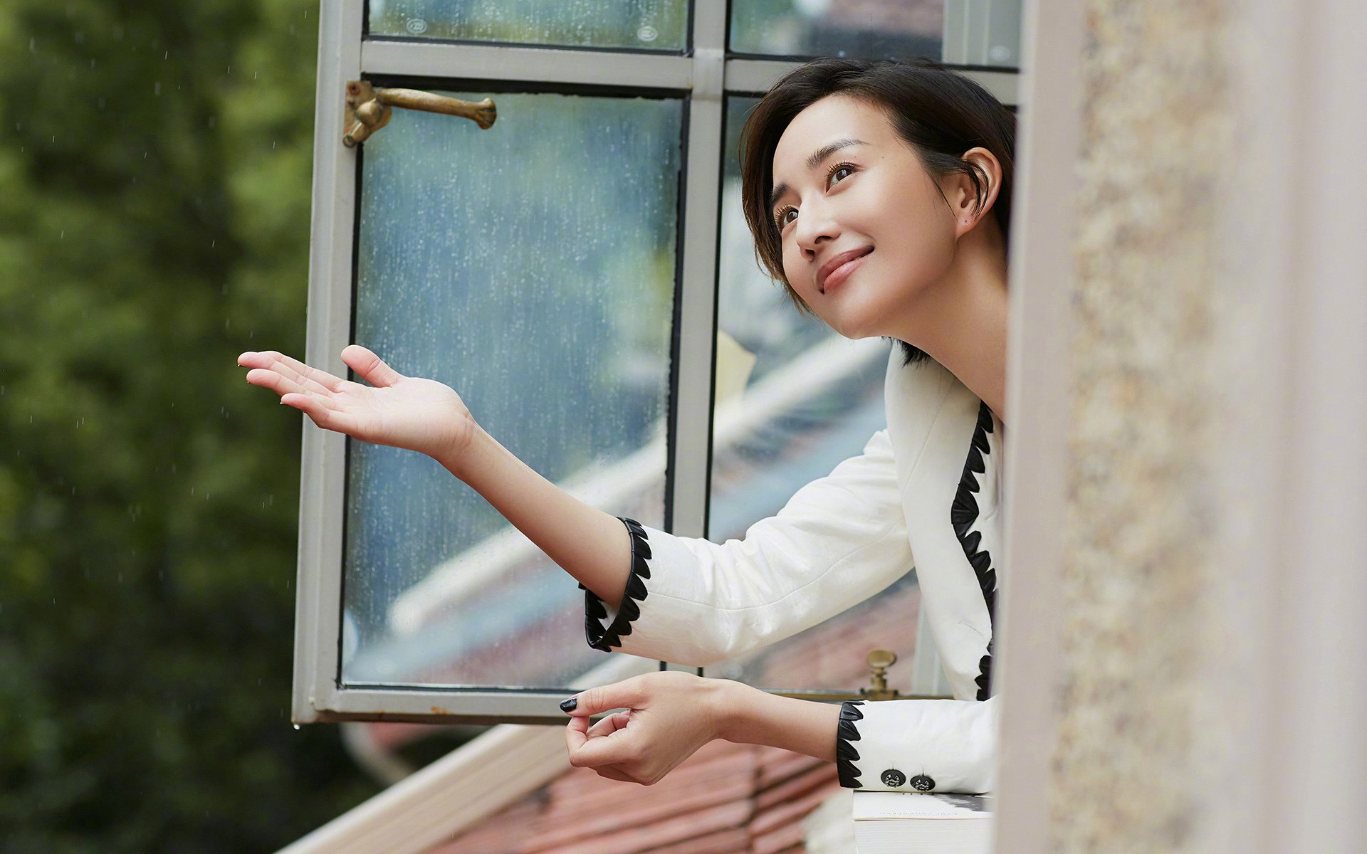 开云体育平台APP-喀麦隆客场狙击紫百合，巴雷拉五分钟烈火焚城