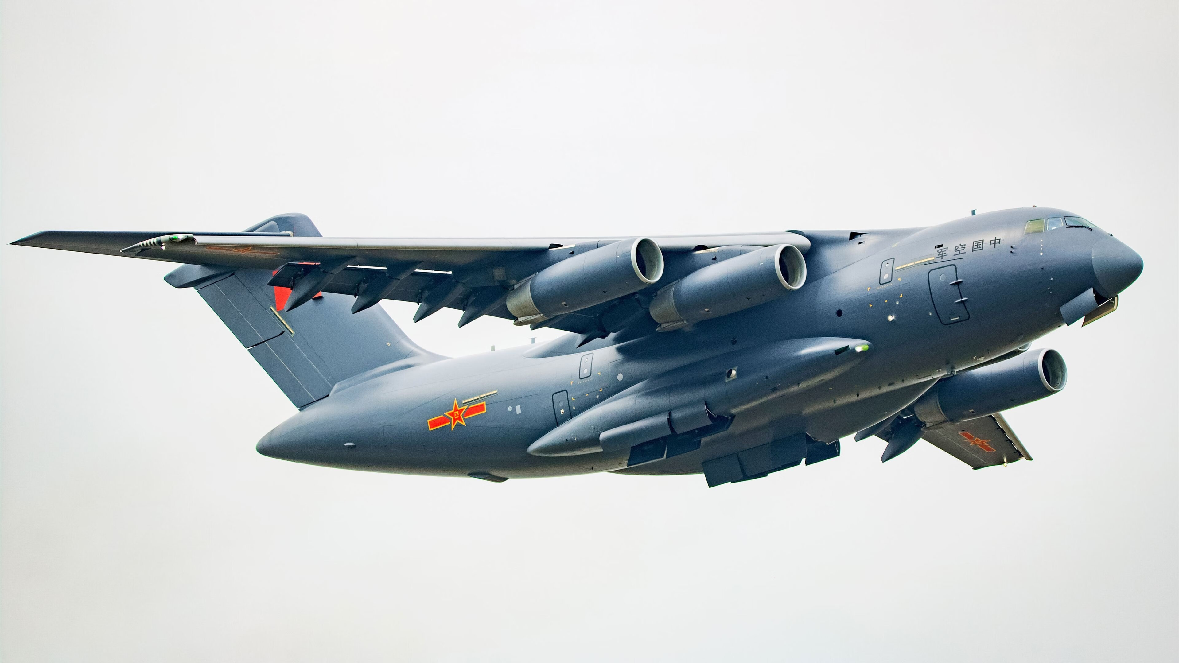 资本市场的即兴变奏曲,从华尔街到球场,阿劳霍完成致命收割