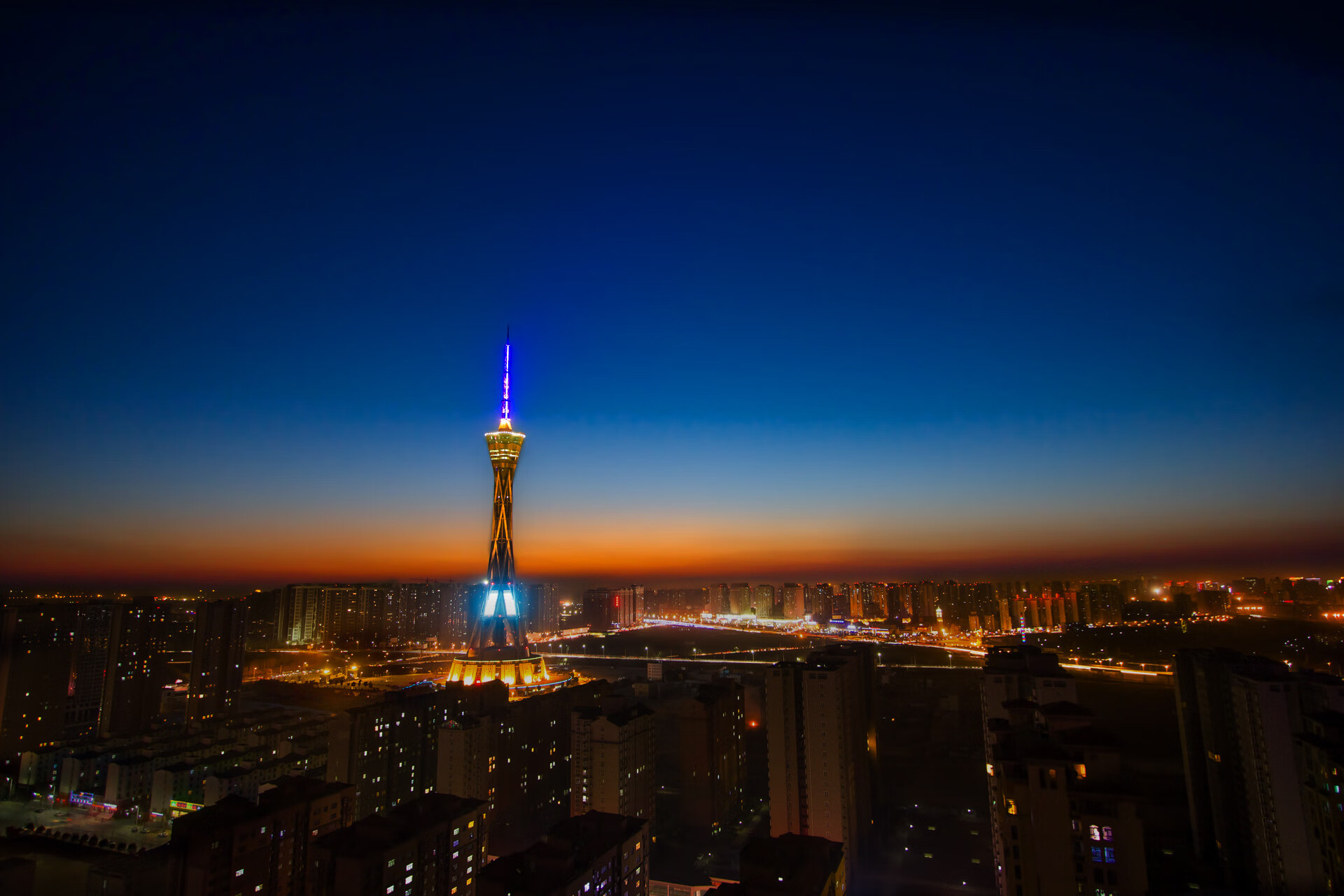 开云sport-双重狂潮，国家德比的风云激荡，曼城的战术碾压