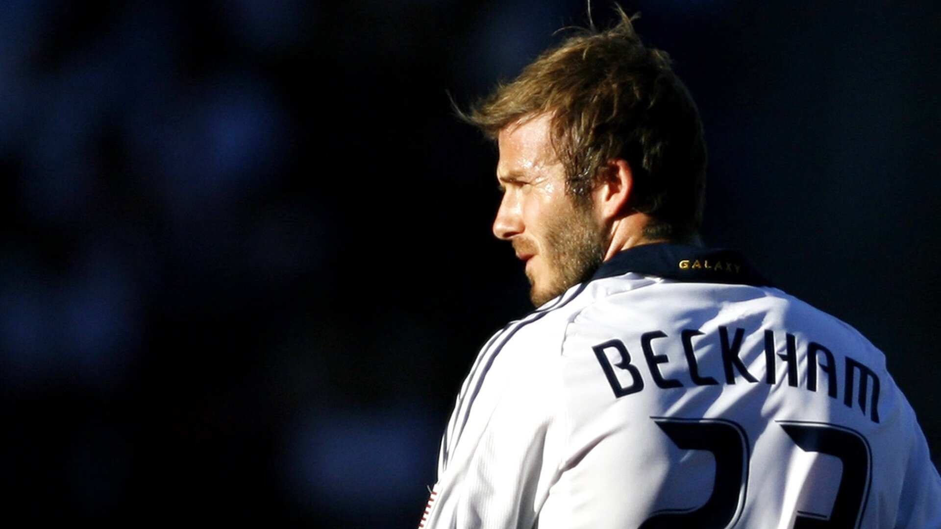 开云sport-闪耀意甲之夜，一个人的战争，万千星辰皆黯淡