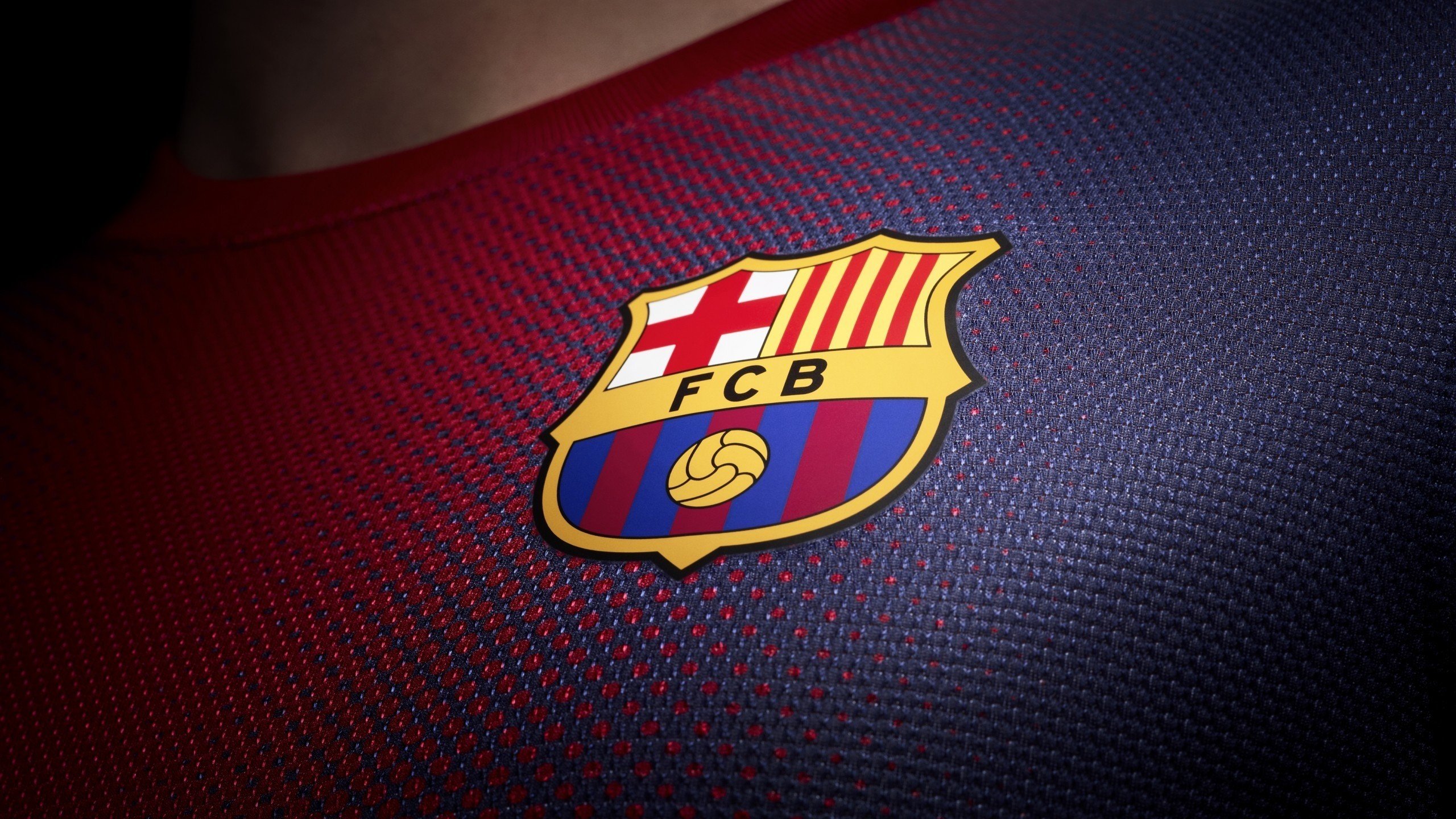 冰与火之歌,努涅斯一剑封喉,罗马尼亚在厄瓜多尔的狂怒中加冕为神